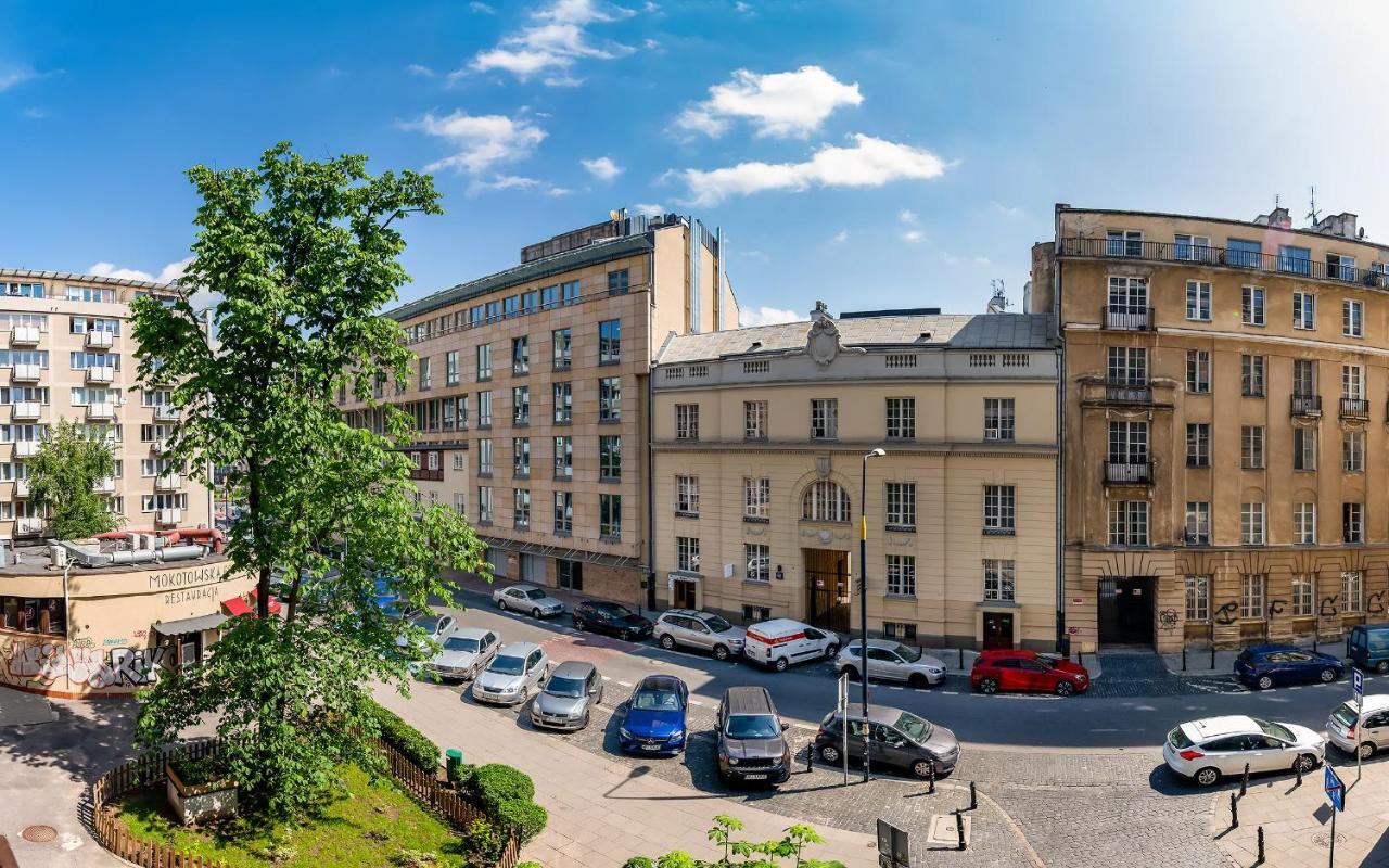 Mokotowska 67 Prywatne Mieszkanie Z Balkonem W Centrum Miasta I W Poblizu Ambasady Usa Samodzielne Zameldowanie! Self Check-In System! Warsaw Luaran gambar